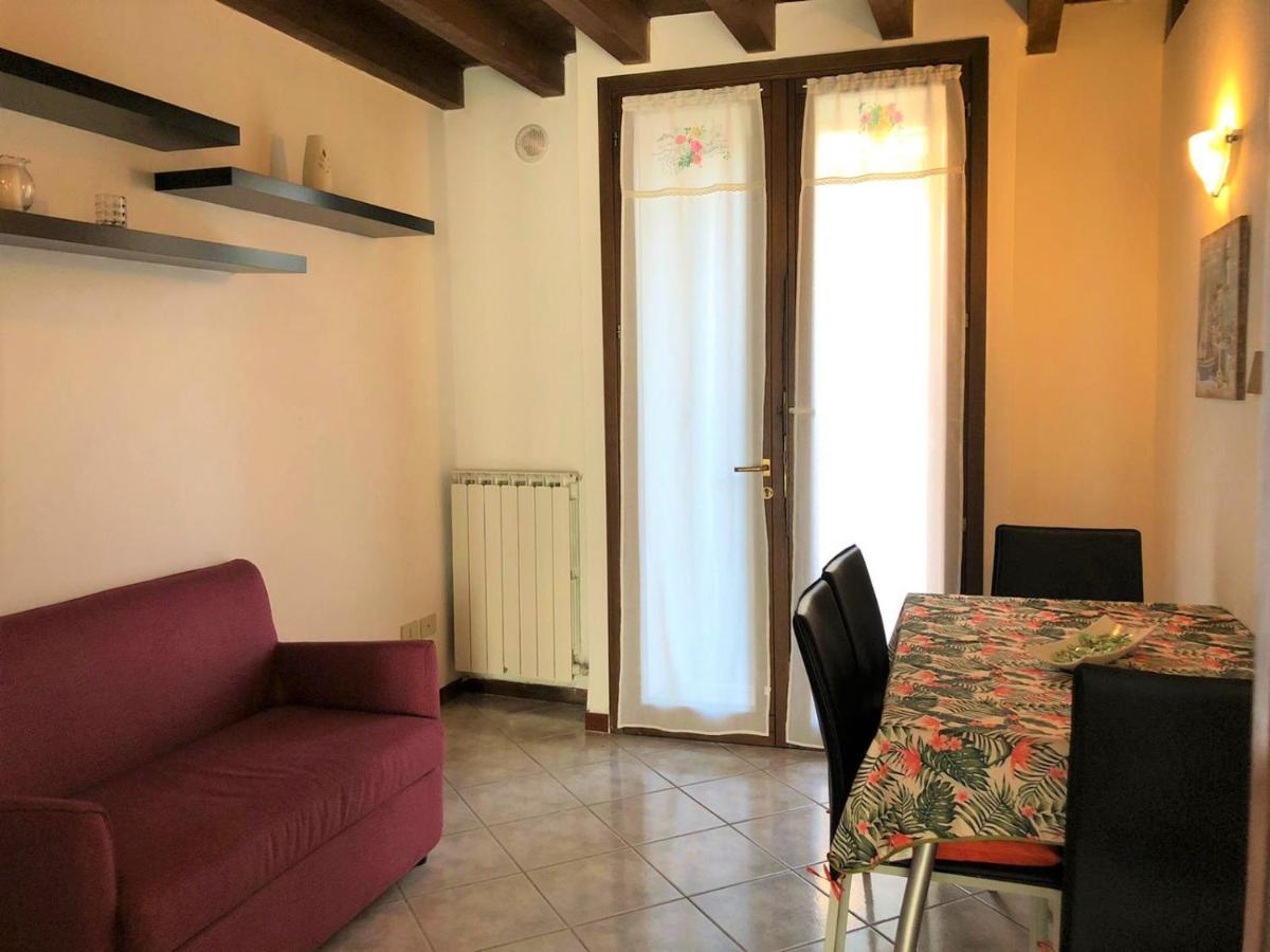 Oasi Di Paradiso - Comfy Private On Ground Floor With Terrace Apartment Desenzano del Garda